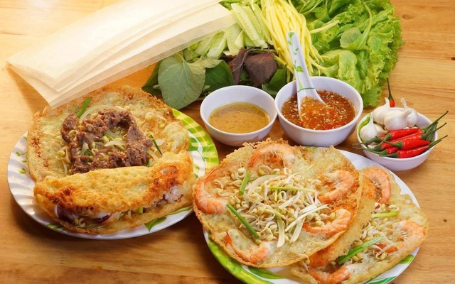 Xèo Xèo Quán - Bánh Xèo, Mẹt Nem Nướng & Bún Khô Trộn - 22 Hồ Ngọc Lân