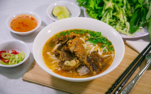 Hủ Tiếu Sa Tế Nai - Bà Liên