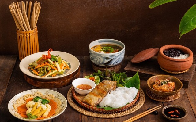 DIZENKI - Cơm Chay, Bún Bò Chay & Lẩu Chay - Trần Thái Tông