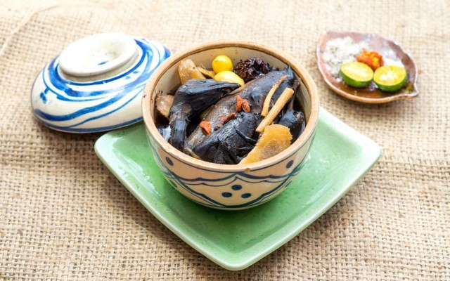 Gà Ác Tiềm Thuốc Bắc Gia Truyền 37 - Thích Quảng Đức