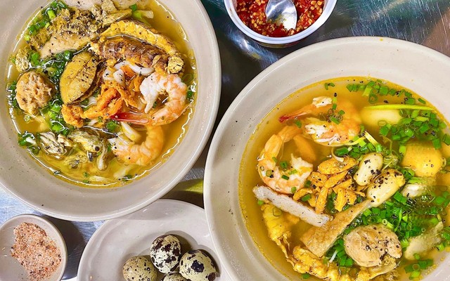 Bánh Canh Hải Sản Mụ Nị - 38 Trần Cao Vân