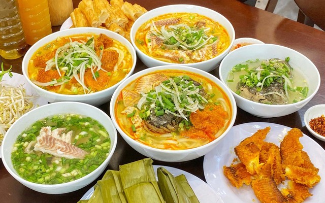 Đặc Sản Quảng Trị - Bánh Canh Cá Lóc & Cháo Lươn