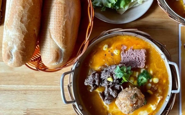 Bánh Mì Phố Quản - Bánh Mì Chảo