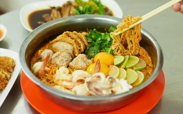 Hẻm Mì Chua Cay - Lý Tự Trọng