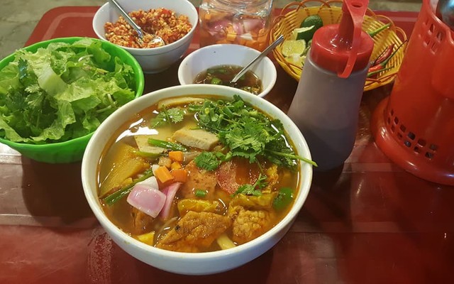 Bún Chả Cá Tam Giác - Lê Độ