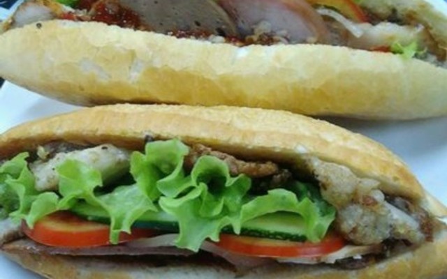 Minh Hiếu CS3 - Bánh Mì Kẹp Chả Bò
