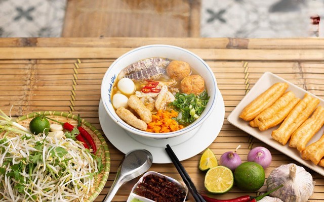 Bánh Canh Cô Lệ - 108 Lê Quý Đôn