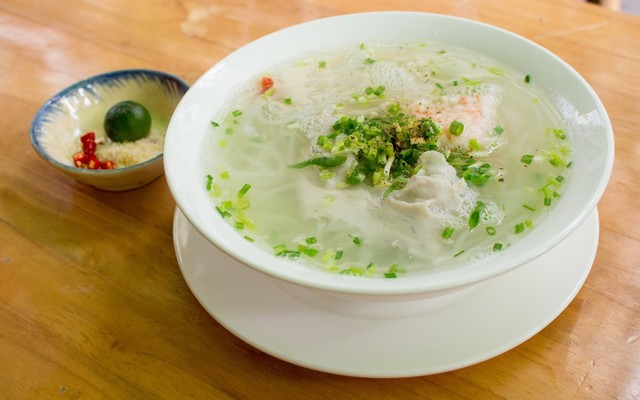 Bún Bò Huế & Bún Quậy Phú Quốc - Trần Tử Bình