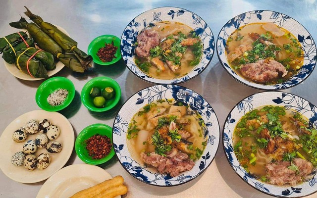 Bánh Canh Cá Nục & Cơm Hến - Phú - 308 Đống Đa