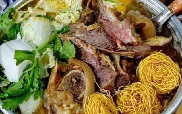 Lẩu Bò & Bê Thui - S60 Phan Xích Long