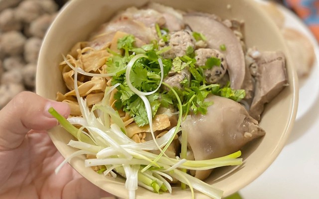 Bún Mọc Sườn - Lê Hồng Phong