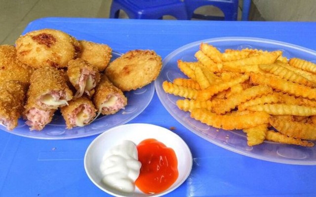 Nem Chua Rán - Ngõ Chợ Khâm Thiên