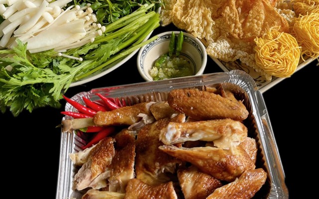 Lẩu Gà Lá É Số 1 - Trần Thị Nghỉ