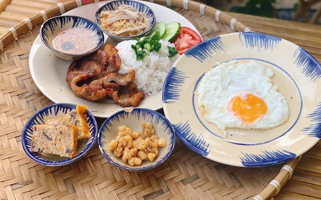 Cơm 192 - Đồng Khởi