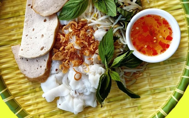Tiệm Bánh Cuốn Chú Béo