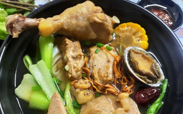 Mỳ Tiềm Thảo Mộc - 175 Vạn Thuỷ Tú