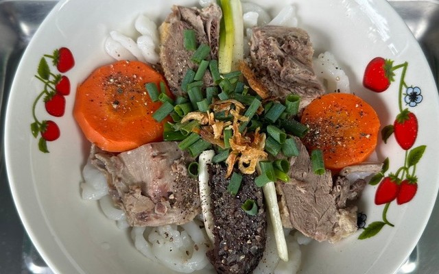 Bánh Canh Bột Gạo Vịt Xiêm Lúa Mới - Đường 3 Tháng 2