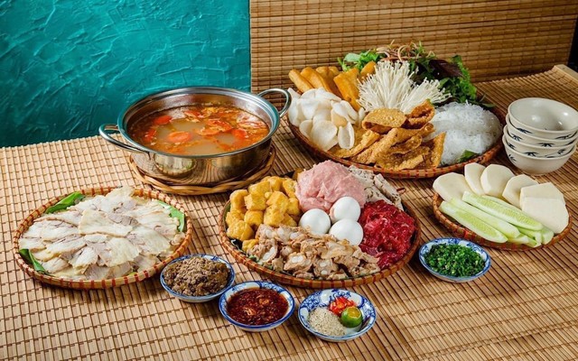 Quán Đặc Sản Lẩu Cua Đồng - Lẩu Riêu Cua Bắp Bò Sườn Sụn & Lẩu Riêu Cua Gà - Văn Phú