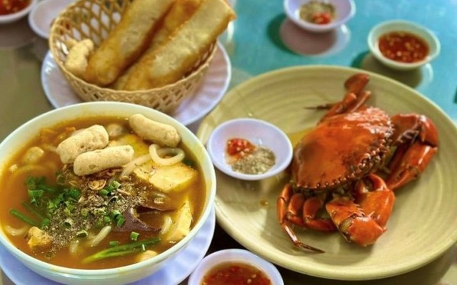 Bánh Canh Cua Cô Mười Chợ Lớn - An Dương Vương