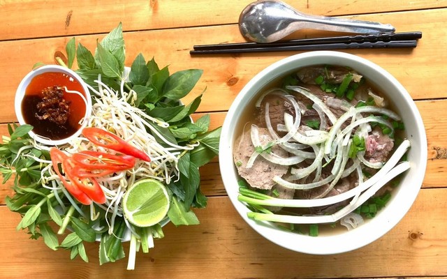 Phở Quốc - Bún Bò Huế - Trần Khánh Dư