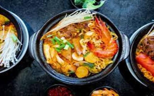 Bà Phấn - Mỳ Cay 7 Cấp Độ & Bún Trộn Nam Bộ