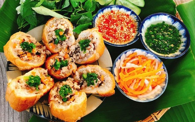 Bánh Mì Hấp - Chú 3 Béo