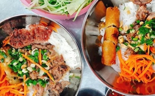 Tiệm Cô Hiền - Bánh Ướt, Bánh Bèo & Bún Thịt Nướng - Ngô Chí Quốc