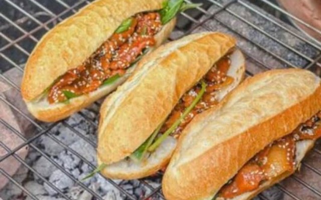 Quán Bà Nhi - Bánh Chuối & Bánh Mì