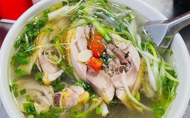 Tú Ngân - Phở Bò & Phở Gà - 285 Chợ Yên