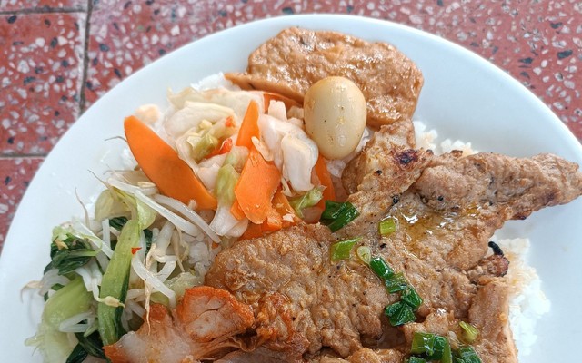 Cơm Tấm Xanh - 49 Cồn Dầu 23