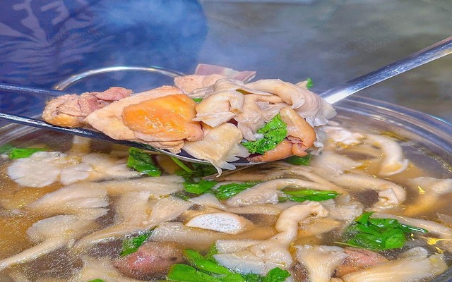 Lẩu Gà Lá É Phú Yên Quang Tèo - Trần Xuân Soạn