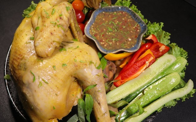 Anna Bich - Gà Hấp Mía & Gà Ủ Muối