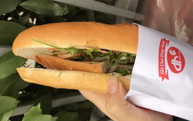 Dũng Hạnh - Bánh Mì Giò Chả - Chùa Láng