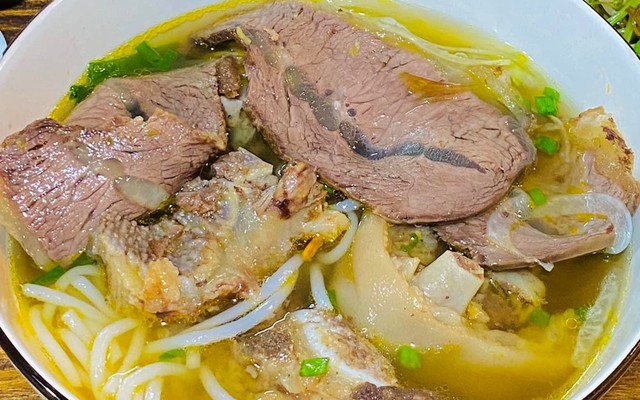 Bún Bò Huế - Bún Bắp Bò - Cô Hai