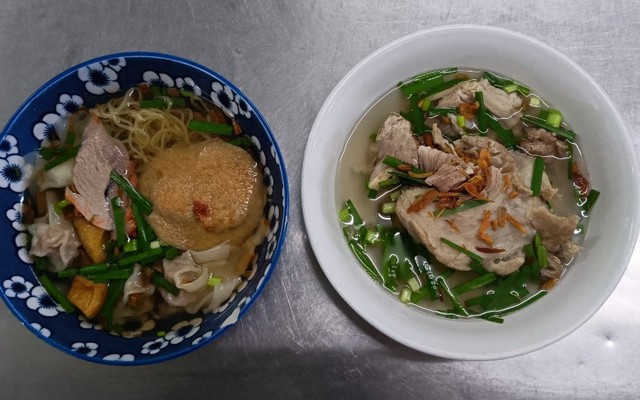 Mì Hưng Ký & Cafe Osaka - 18 Hồ Đắc Di