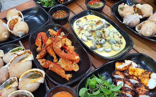 Ốc Tỏi Phú - 72 Hoàng Hoa Thám