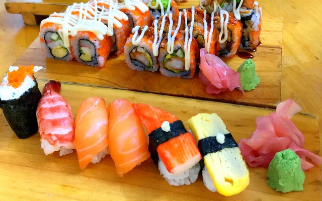 Moly - Trà Và Bánh Mì