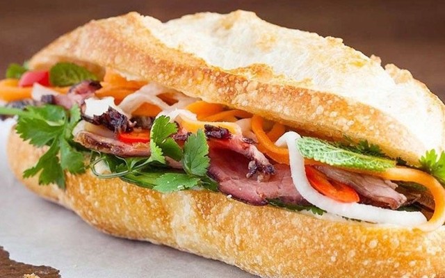 Bánh Mì Bình Định Chí Thành - Chân Gà Sốt Thái - Bùi Văn Hòa