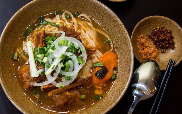 Bánh Mì Bò Kho - Cô Hai