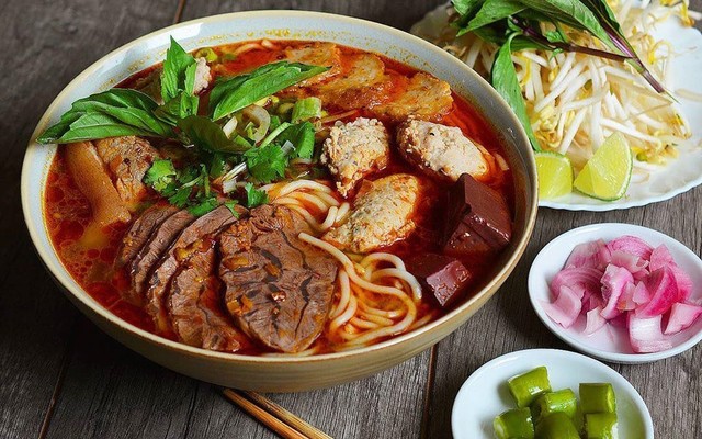 Bún Bò Huế Bé Út - 95 Lý Thái Tổ