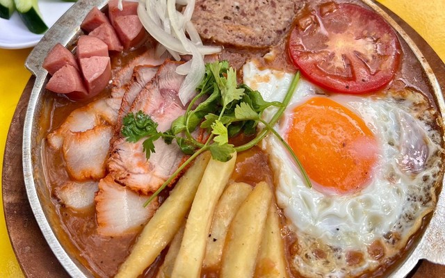 Tiệm Cà Pháo - Bánh Mì, Xôi & Đồ Ăn Vặt