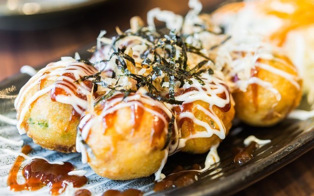 Bánh Giò - Chè Khúc Bạch Lâm Nhi