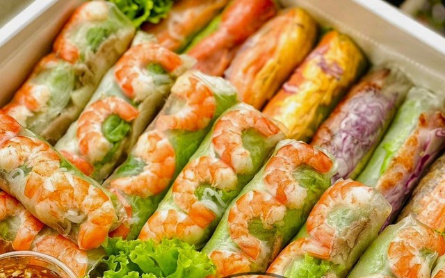 Linh Xíu - Cơm Trộn, Miến Trộn & Nem Nướng Nha Trang