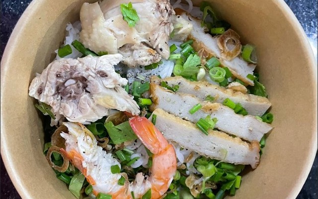 Bánh Canh Chả Cá Nha Trang 30K - Đường 1 An Bình