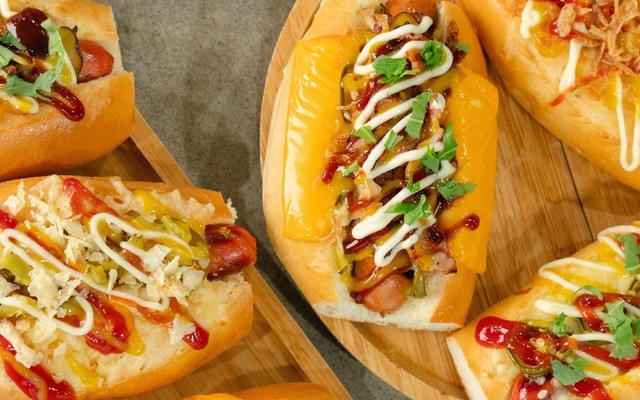 The Hot Doggie - Hot Dog Bà Triệu