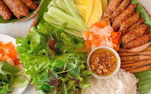 Nem Nướng Nhà Bo - Lê Hồng Phong