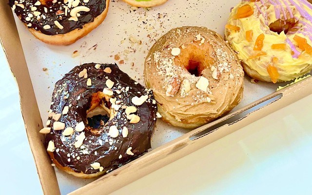 D'amour - Tiệm Bánh Donut - Nguyễn Kiệm