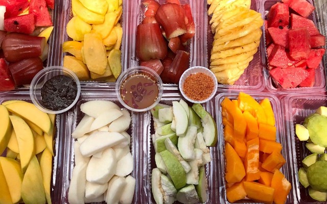 Hoa Quả Tươi Gọt Sẵn - Trần Quốc Vượng