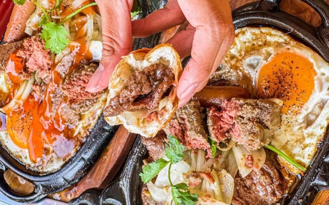 Bánh Mì Chảo - Bò Bít Tết & Bò Né - Song Hành