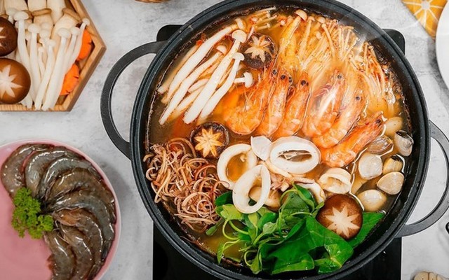 PigBear ‘s Kitchen - Bánh Mì Xíu Mại Chảo, Gà Nấu Pate & Lầu Cá Mang Về - Huỳnh Khương An